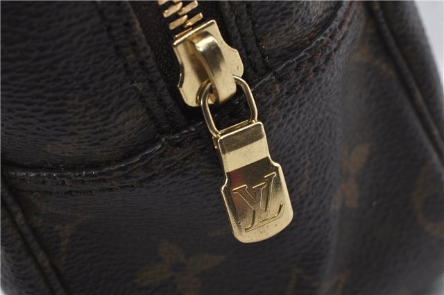 Auth Louis Vuitton Monogram Trousse Toilette 28 Clutch Hand Bag M47522 LV 6774D