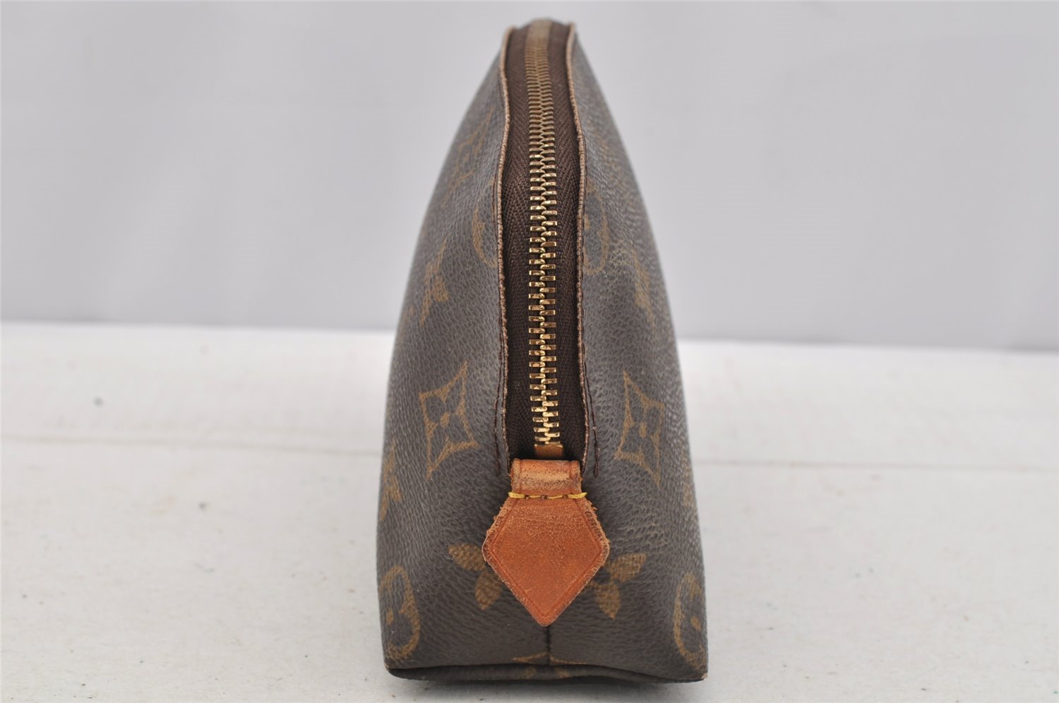 Authentic Louis Vuitton Monogram Pochette Cosmetic Pouch M47515 LV 6781I