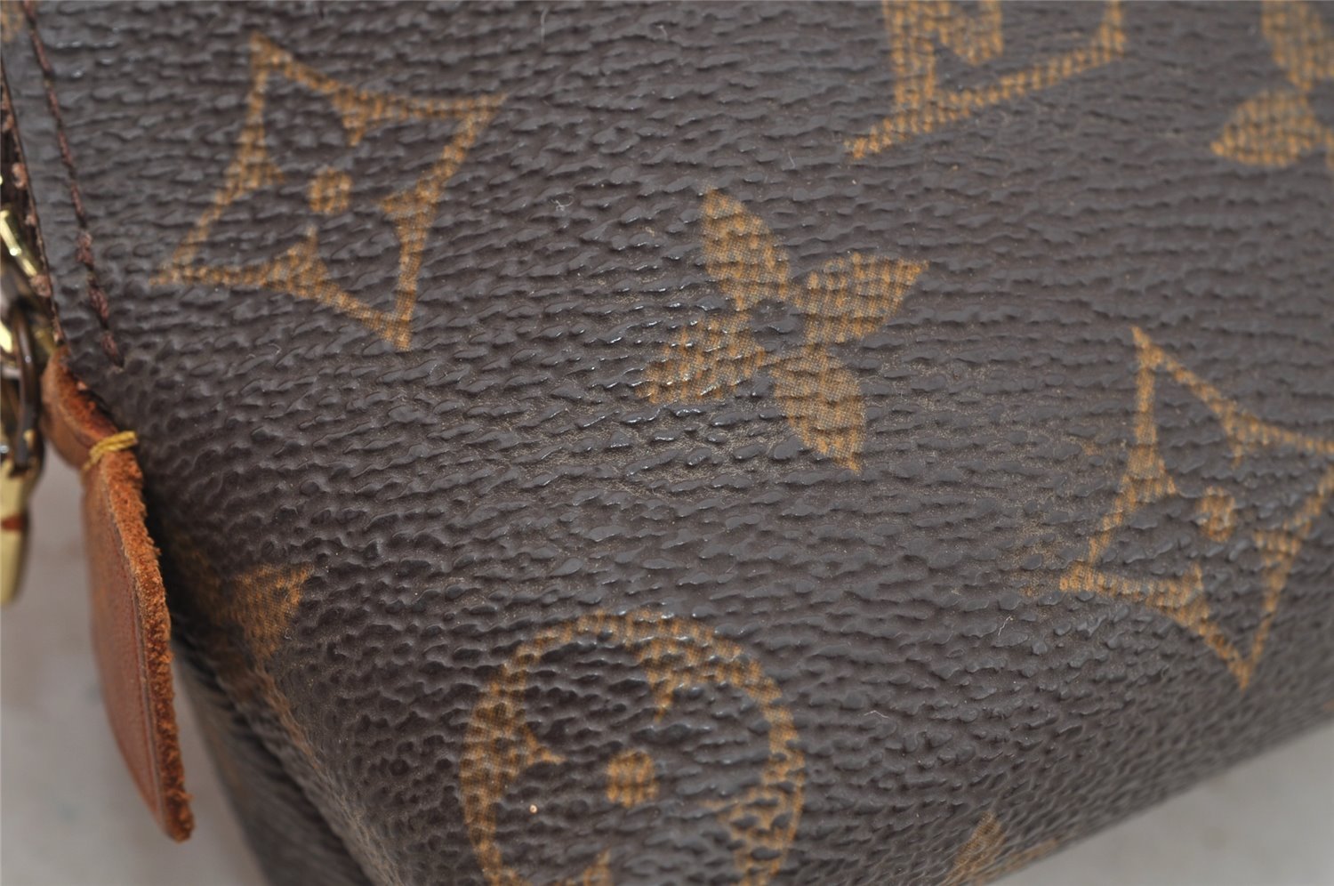 Authentic Louis Vuitton Monogram Pochette Cosmetic Pouch M47515 LV 6781I