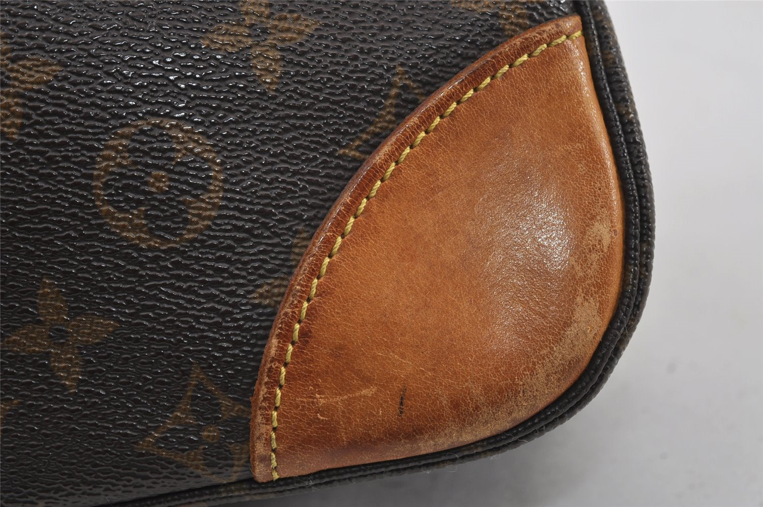 Authentic Louis Vuitton Monogram Boulogne 30 Shoulder Cross Bag M52165 LV 6783I