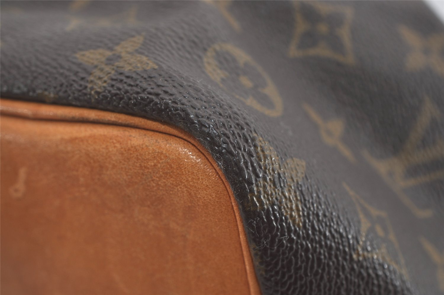 Authentic Louis Vuitton Monogram Petit Noe M42226 Shoulder Drawstring Bag 6784I