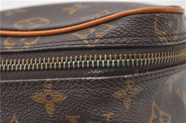 Authentic LOUIS VUITTON Monogram Clutch Hand Bag LV Junk 6792C