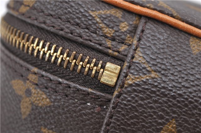 Authentic LOUIS VUITTON Monogram Clutch Hand Bag LV Junk 6792C