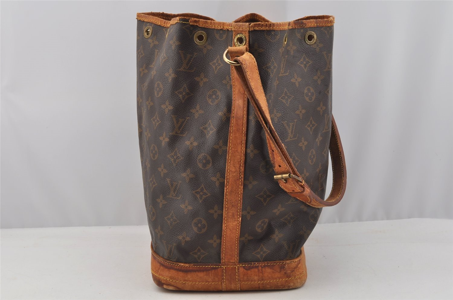 Authentic Louis Vuitton Monogram Noe Shoulder Drawstring Bag M42224 LV 6793I