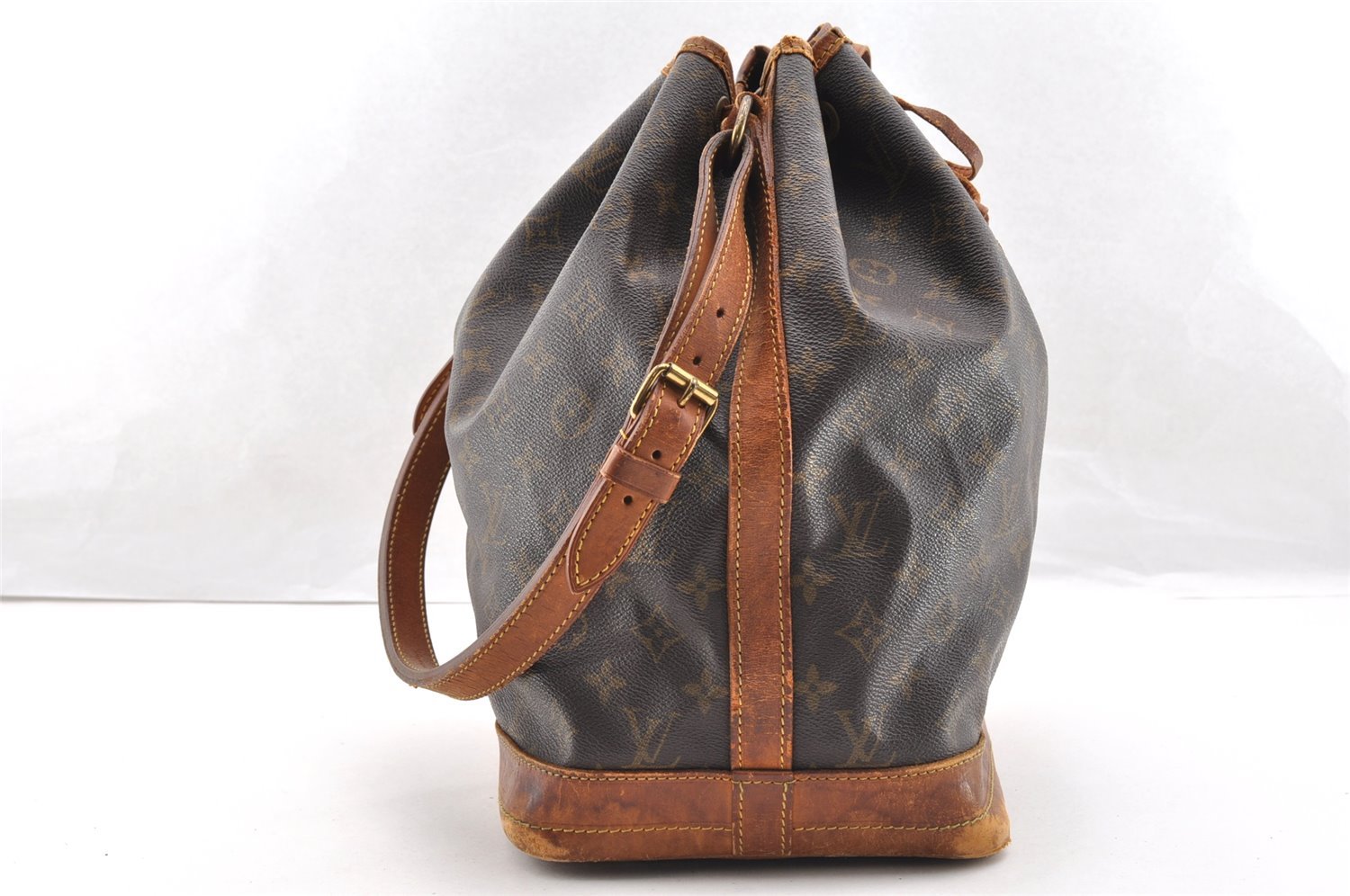 Authentic Louis Vuitton Monogram Noe Shoulder Drawstring Bag M42224 LV 6795I