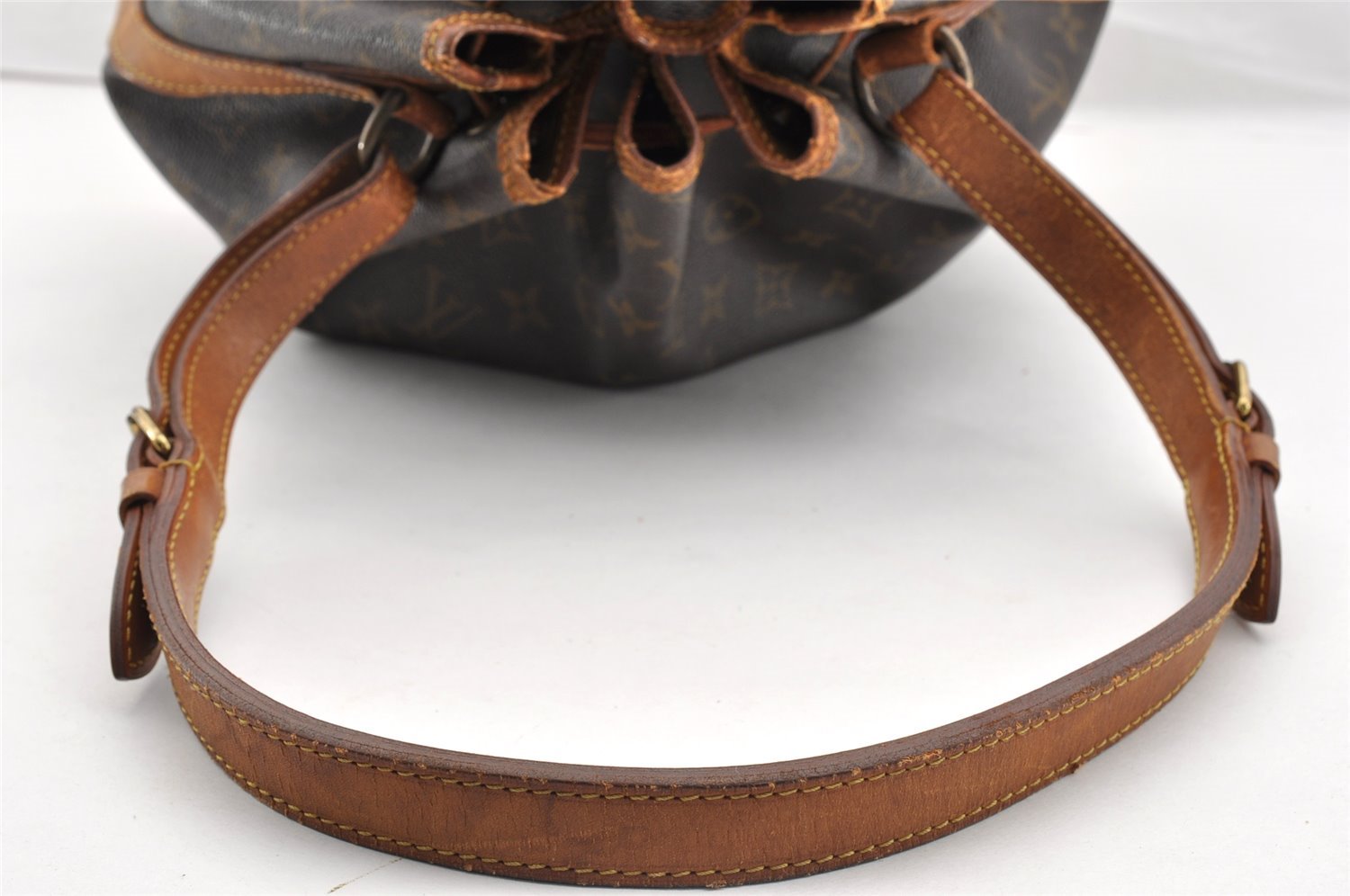 Authentic Louis Vuitton Monogram Noe Shoulder Drawstring Bag M42224 LV 6795I