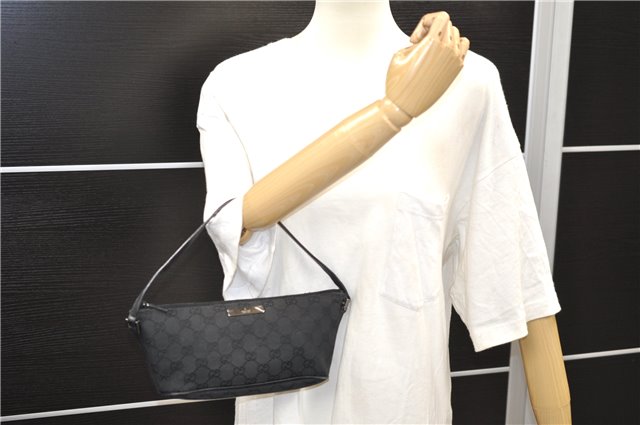 Authentic GUCCI Hand Bag Pouch Purse GG Canvas Leather 0391103 Black 6812D