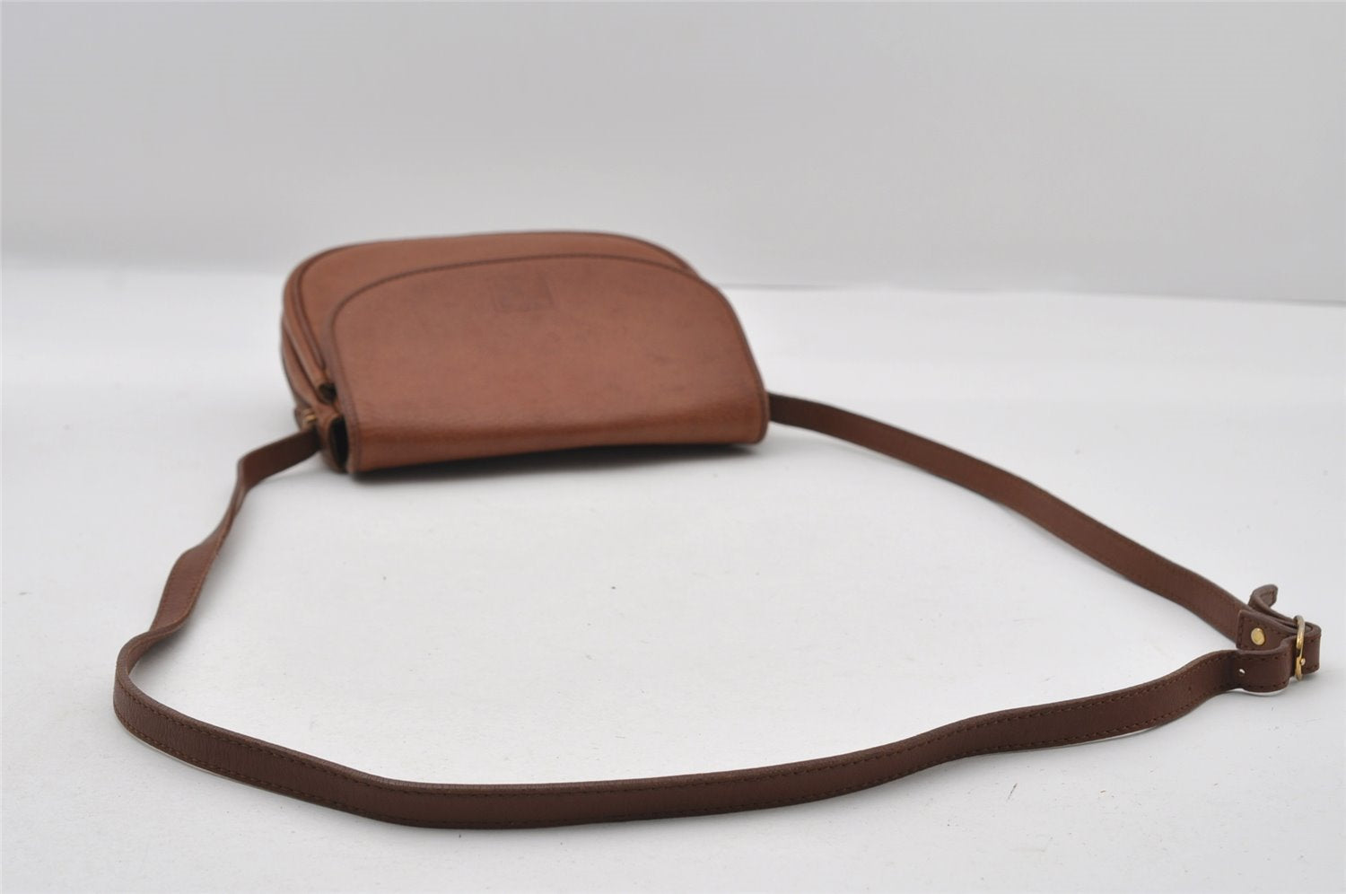 Authentic Burberrys Vintage Leather Shoulder Cross Body Bag Purse Brown 6831I