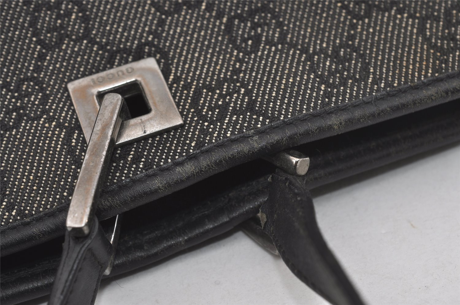 Authentic GUCCI Vintage Shoulder Tote Bag GG Canvas Leather 31243 Black 6835I