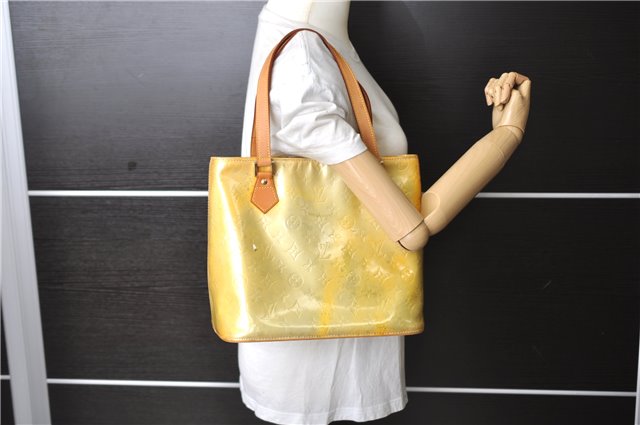 Authentic LOUIS VUITTON Vernis Houston Shoulder Hand Bag Yellow M91053 LV 6845C