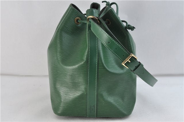 Authentic LOUIS VUITTON Epi Petit Noe Green Shoulder Bag M44104 LV 6848C