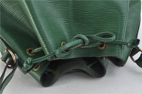 Authentic LOUIS VUITTON Epi Petit Noe Green Shoulder Bag M44104 LV 6848C