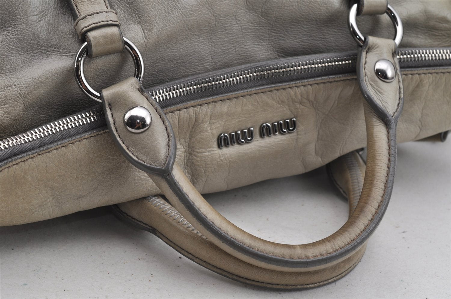 Authentic MIU MIU Ribbon Leather 2Way Shoulder Hand Bag Light Gray 6855I