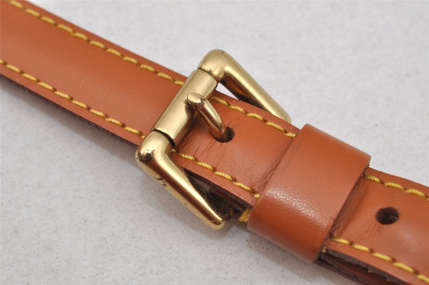 Authentic Louis Vuitton Leather Shoulder Strap Brown 40.9-47.6