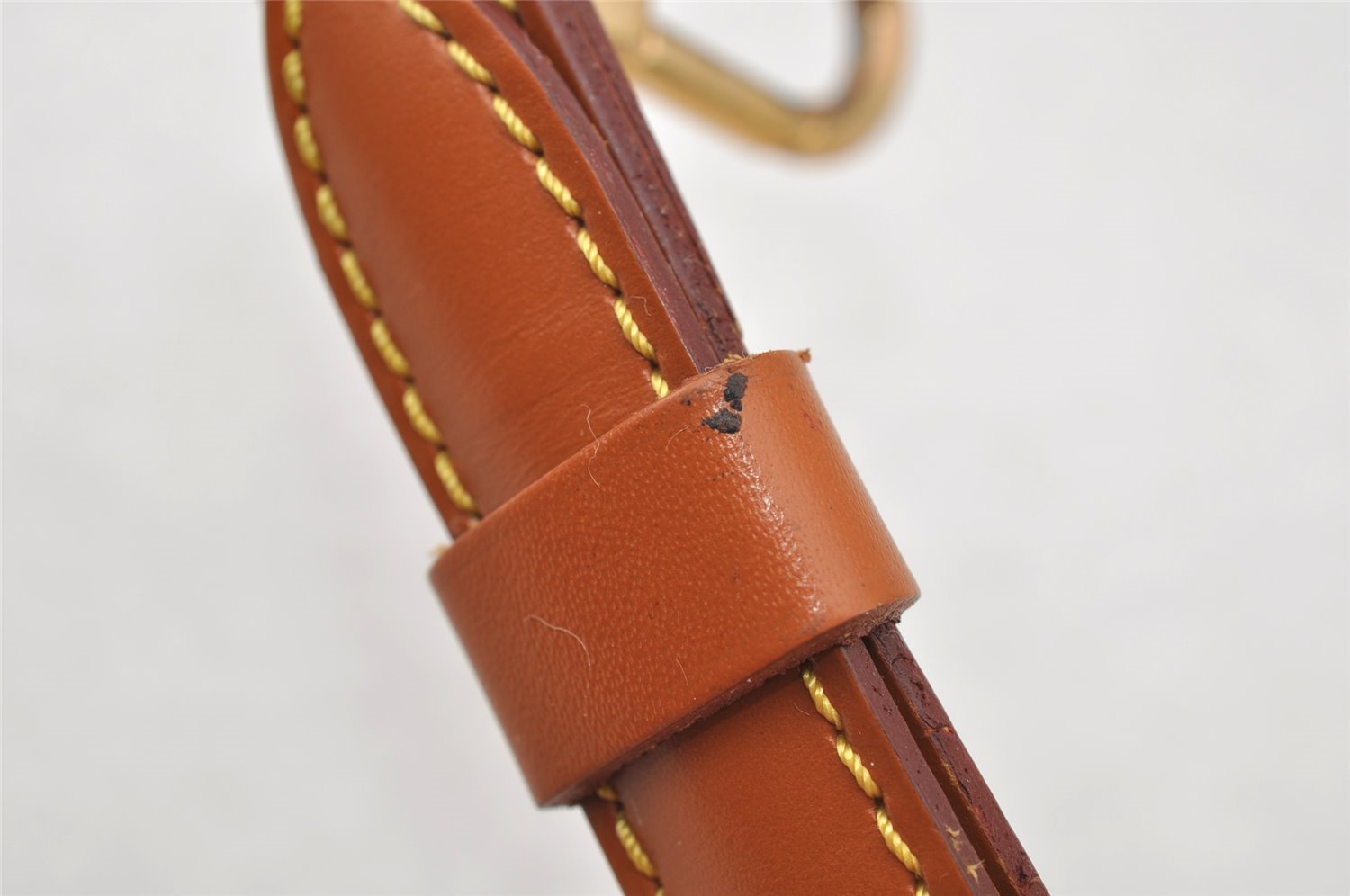 Authentic Louis Vuitton Leather Shoulder Strap Brown 40.9-47.6