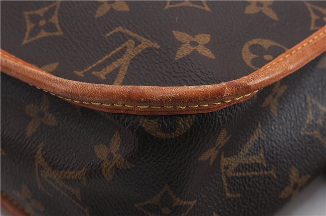 Authentic Louis Vuitton Monogram Messenger Bosphore GM M40105 Shoulder Bag 6895E