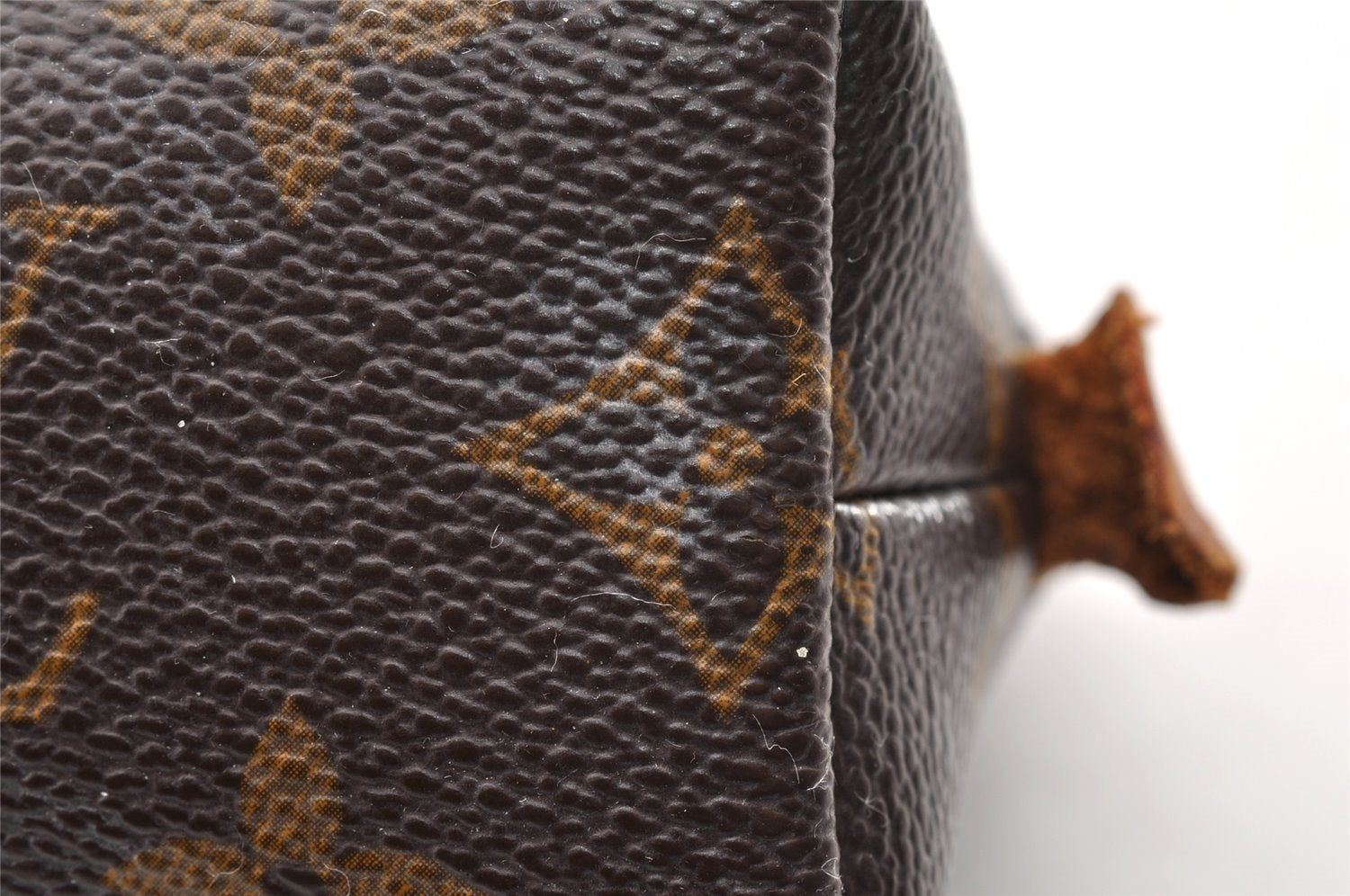 Authentic Louis Vuitton Monogram Pochette Cosmetic Pouch M47515 LV 6913I