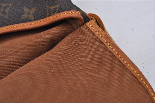 Auth LOUIS VUITTON Monogram Saumur 30 Shoulder Cross Body Bag M42256 LV 6914C