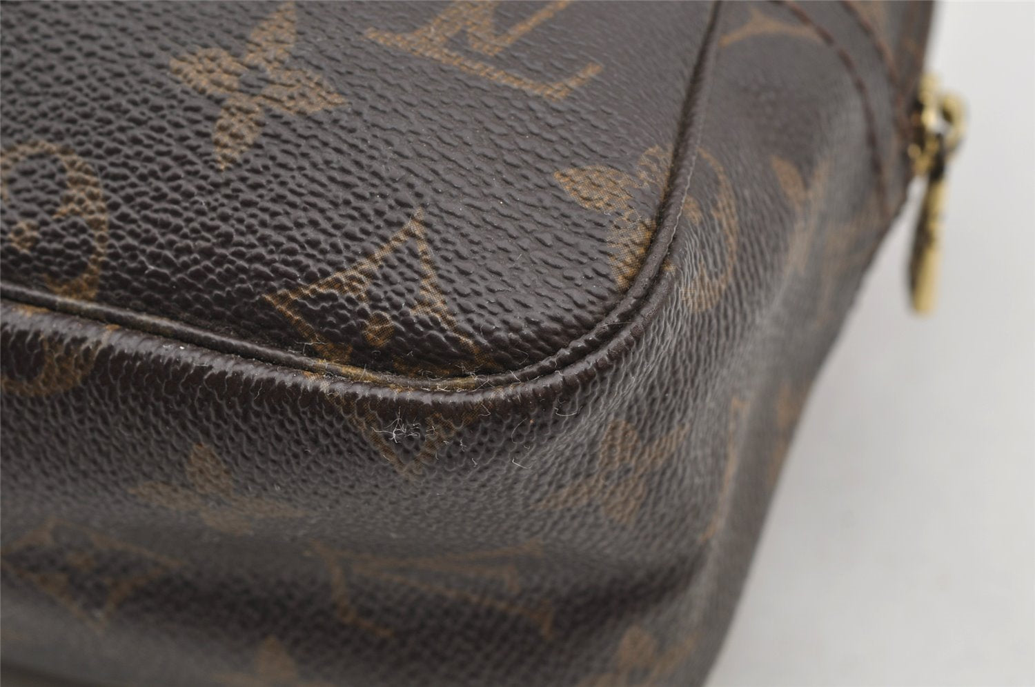 Auth Louis Vuitton Monogram Trousse Toilette 28 Clutch Hand Bag Old Model 6918I