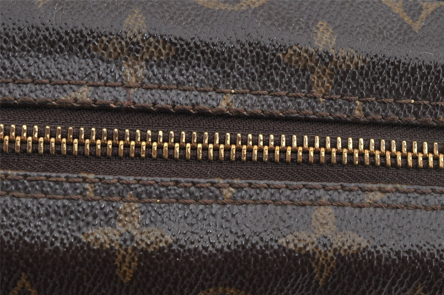 Auth Louis Vuitton Monogram Trousse Toilette 28 Clutch Hand Bag Old Model 6918I