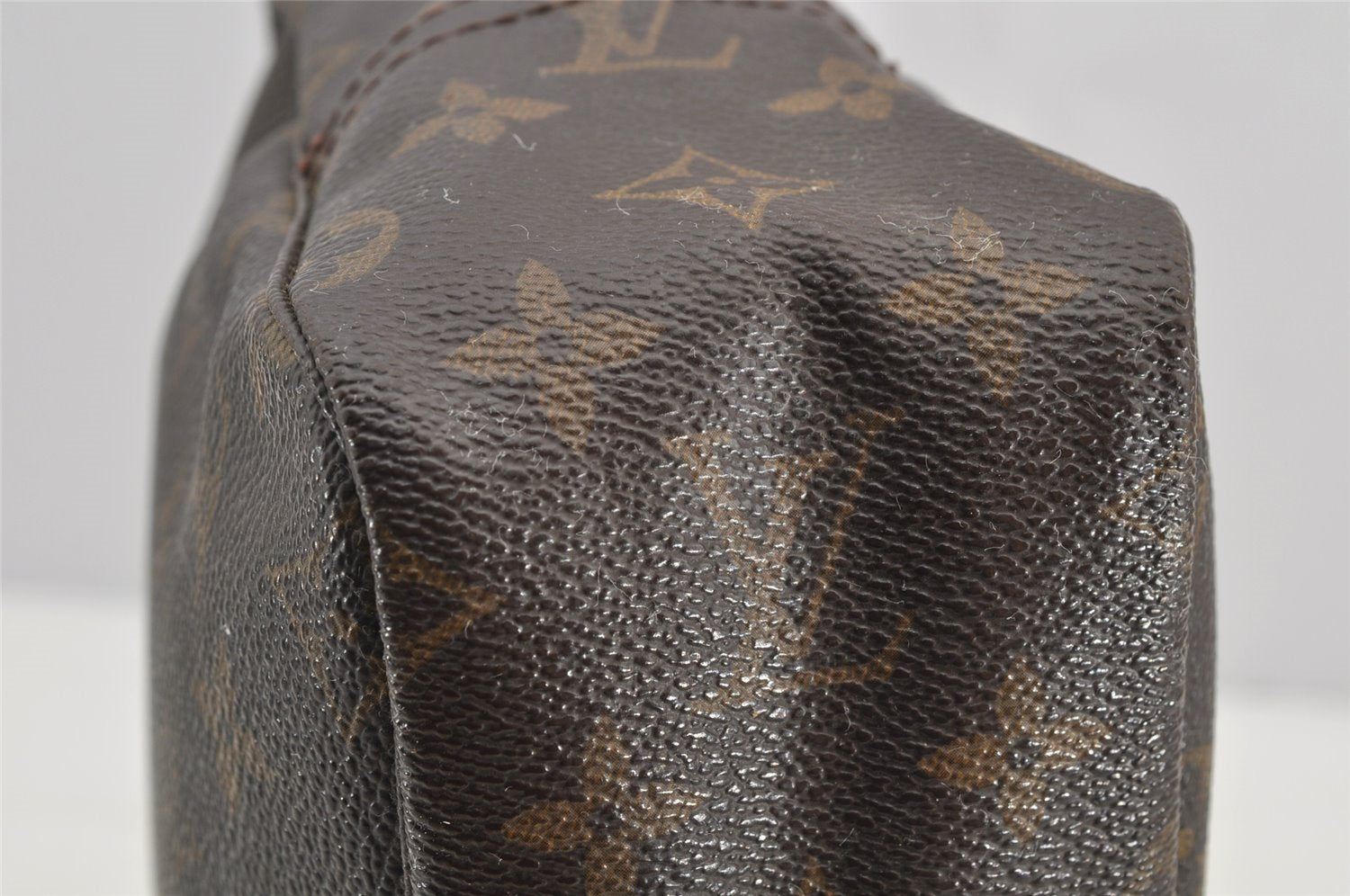 Auth Louis Vuitton Monogram Trousse Toilette 28 Clutch Hand Bag Old Model 6918I