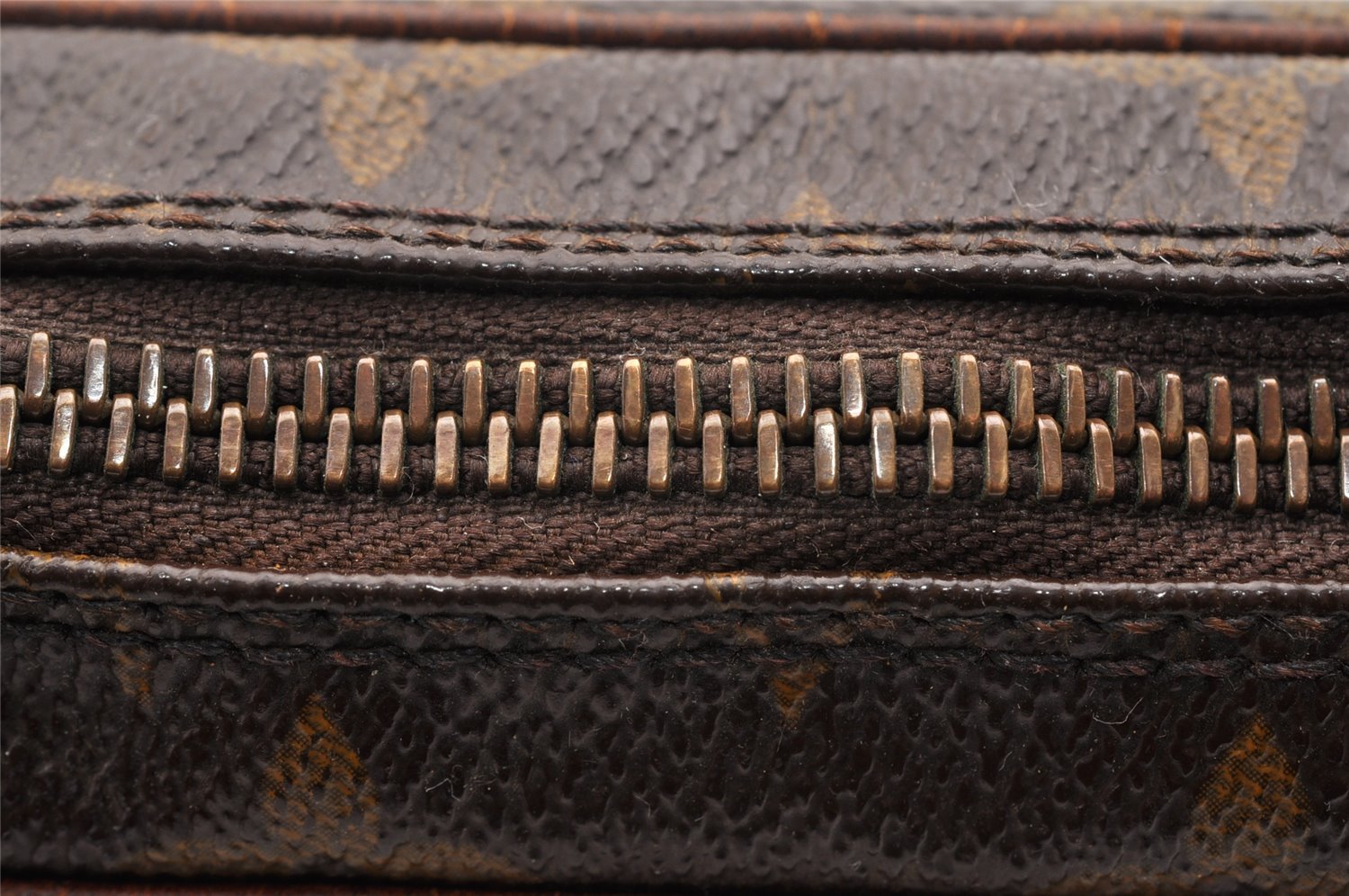 Authentic Louis Vuitton Monogram Marly Dragonne PM M51827 Clutch Hand Bag 6922I