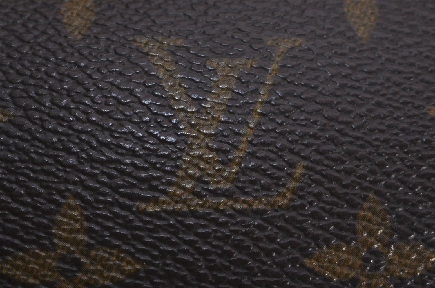 Authentic Louis Vuitton Monogram Nile Shoulder Cross Body Bag Old Model LV 6930I