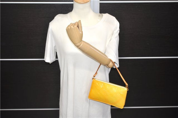 Authentic LOUIS VUITTON Vernis Lexington Hand Bag Pouch Yellow M91058 LV 6941C