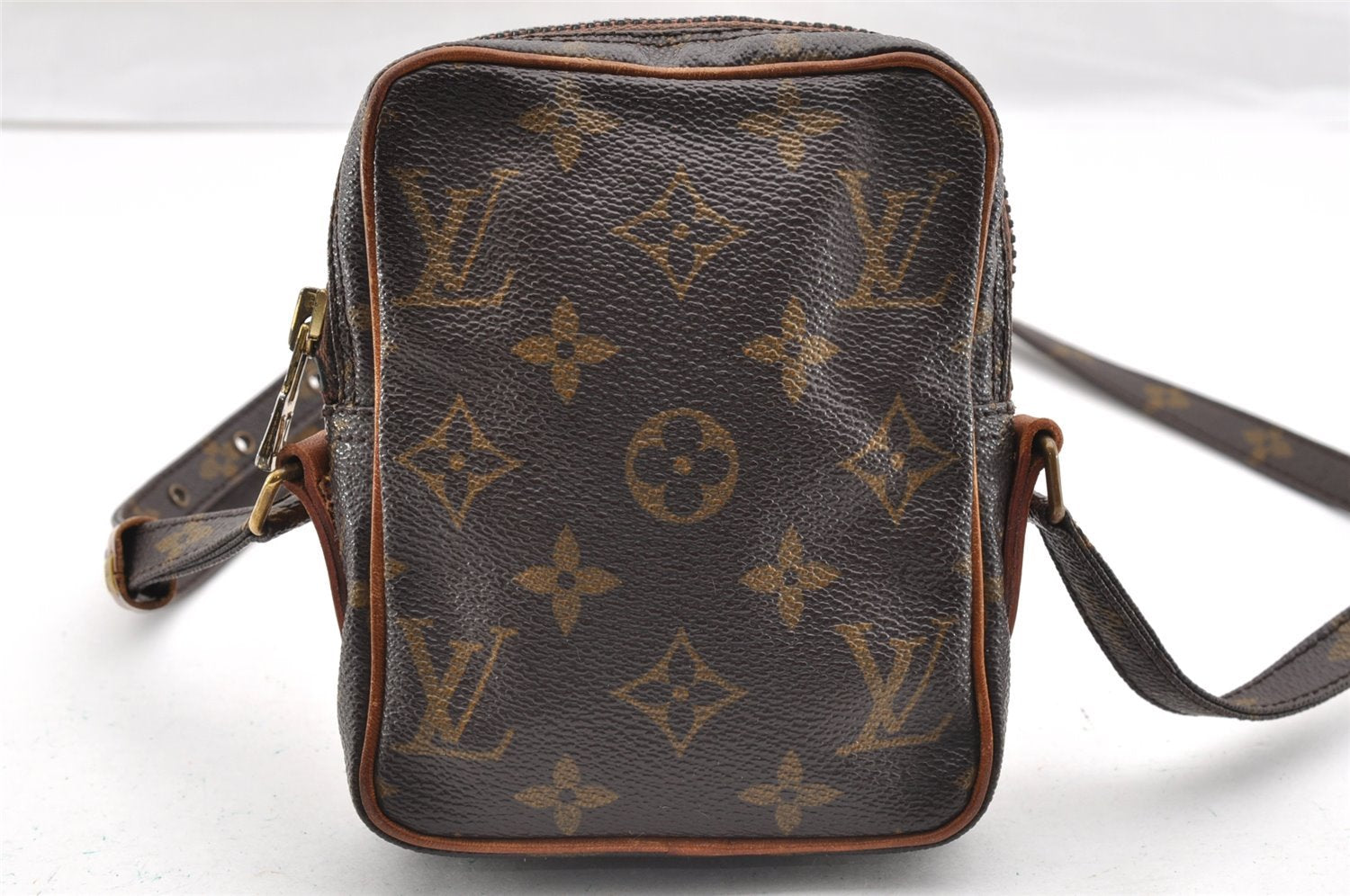 Auth Louis Vuitton Monogram Mini Poche Danube Shoulder Cross Bag M45268 LV 6951I