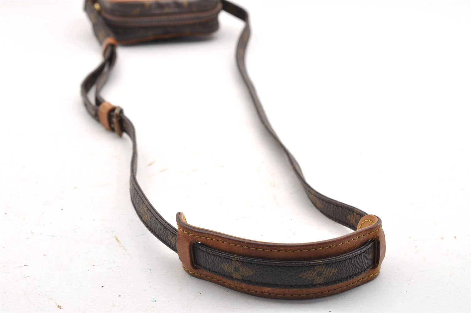 Auth Louis Vuitton Monogram Mini Poche Danube Shoulder Cross Bag M45268 LV 6951I