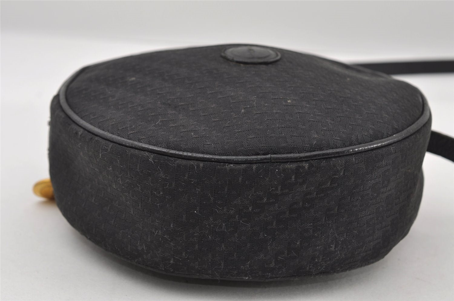 Authentic GUCCI Vintage Shoulder Cross Body Bag GG Canvas Leather Black 6960I