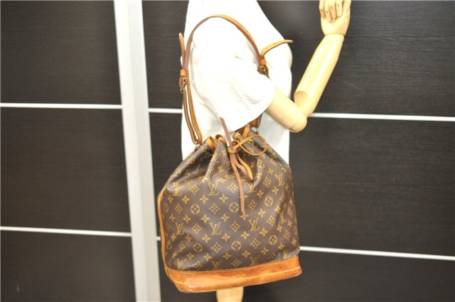 Authentic Louis Vuitton Monogram Noe Shoulder Bag M42224 LV 6969D