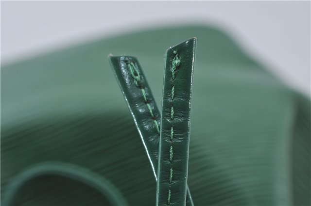 Authentic Louis Vuitton Epi Petit Noe Green Shoulder Bag M44104 LV 6976D