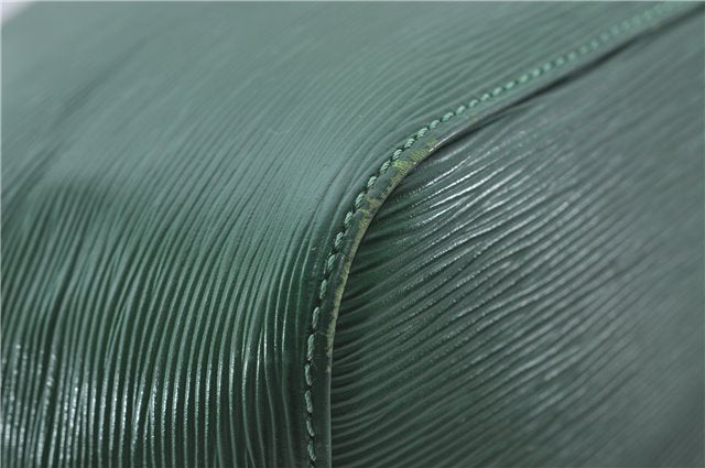 Authentic Louis Vuitton Epi Petit Noe Green Shoulder Bag M44104 LV 6976D