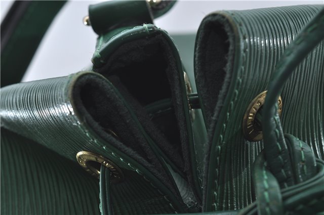 Authentic Louis Vuitton Epi Petit Noe Green Shoulder Bag M44104 LV 6976D