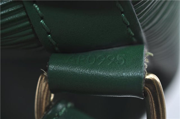 Authentic Louis Vuitton Epi Petit Noe Green Shoulder Bag M44104 LV 6976D