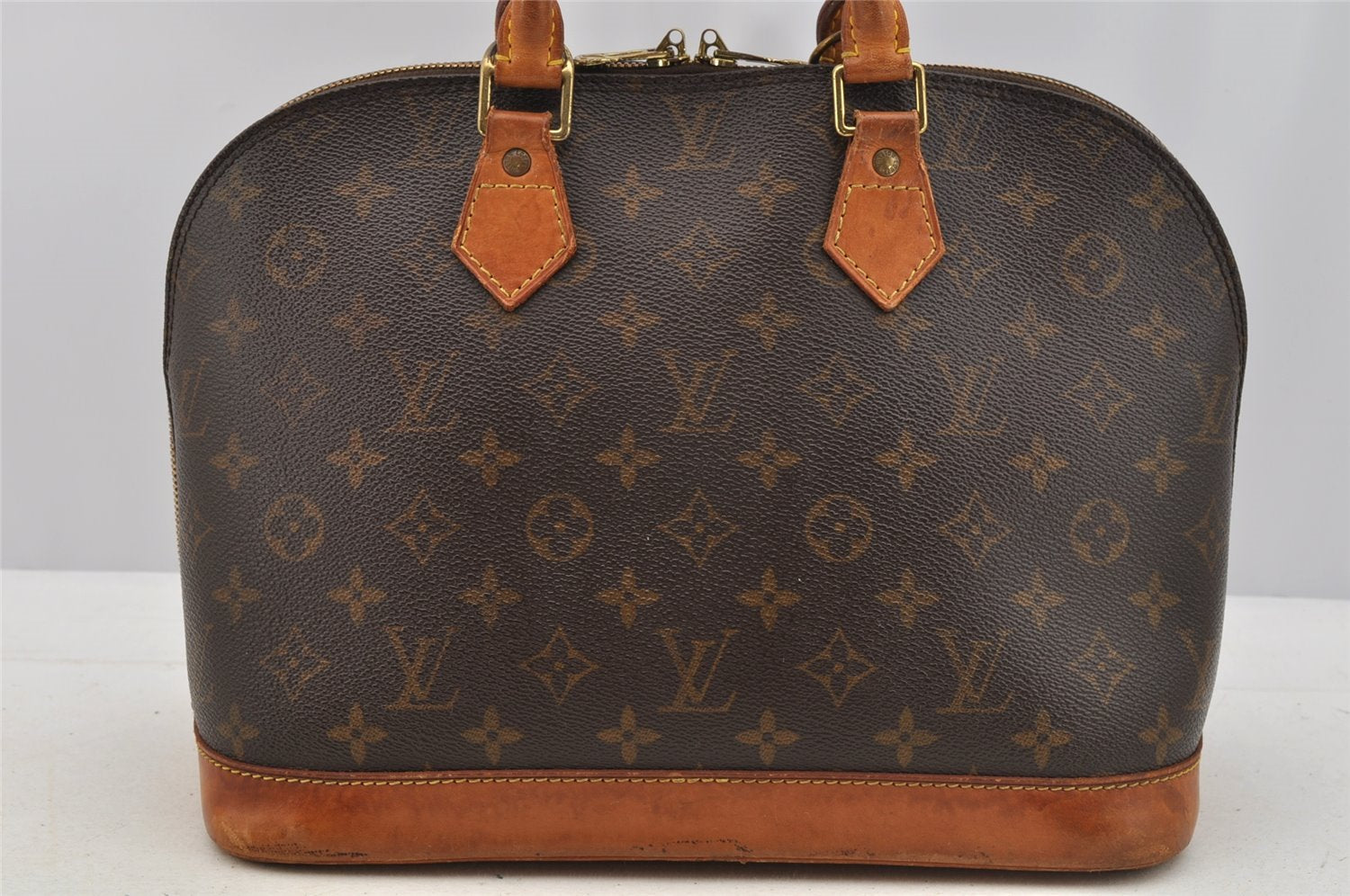 Authentic Louis Vuitton Monogram Alma Hand Bag Purse M51130 LV 6976I