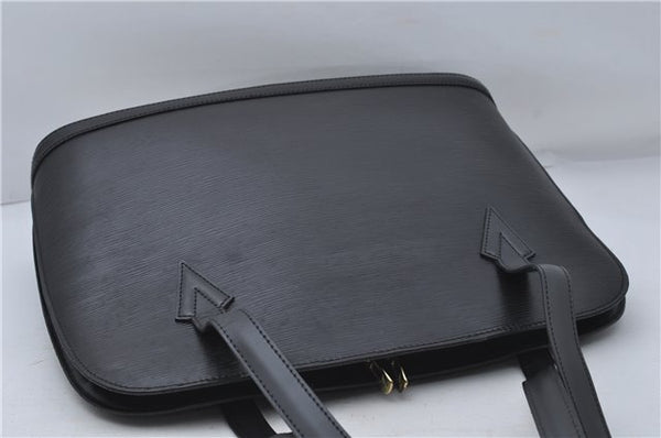 Authentic Louis Vuitton Epi Russac Shoulder Bag M52282 Black LV 6978D