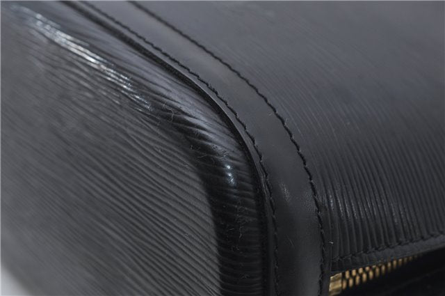 Authentic Louis Vuitton Epi Russac Shoulder Bag M52282 Black LV 6978D