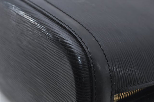 Authentic Louis Vuitton Epi Russac Shoulder Bag M52282 Black LV 6978D