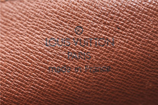 Authentic Louis Vuitton Monogram Papillon 30 Hand Bag Old Model LV 7005D