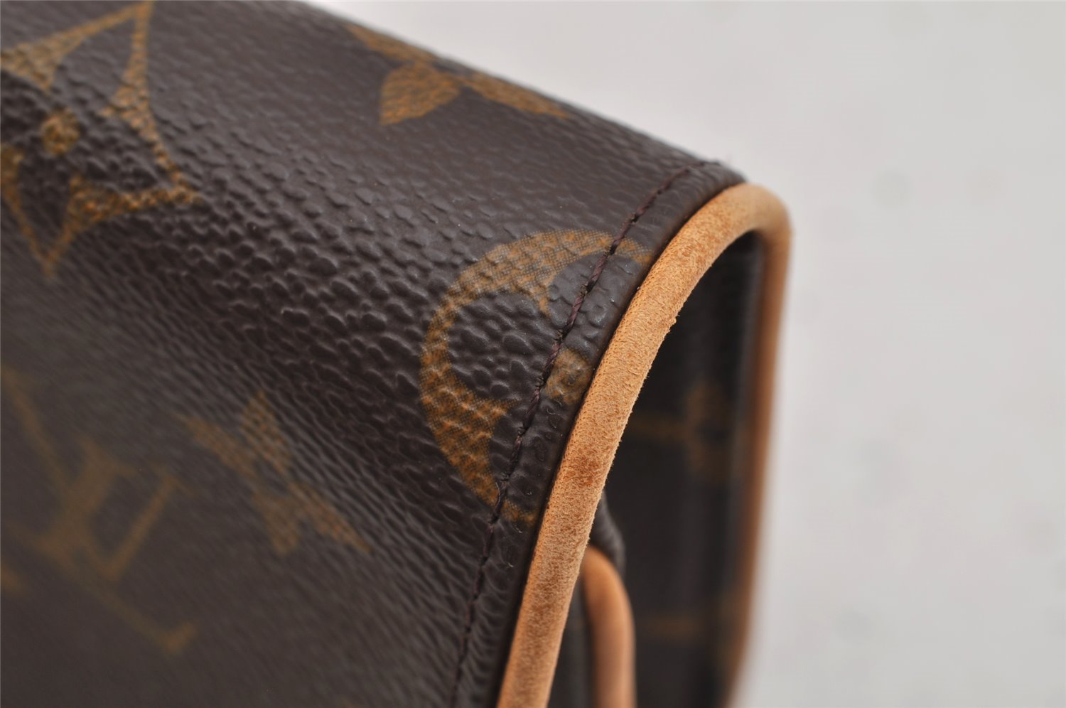 Authentic Louis Vuitton Monogram Pochette Twin GM Shoulder Bag M51852 LV 7036I