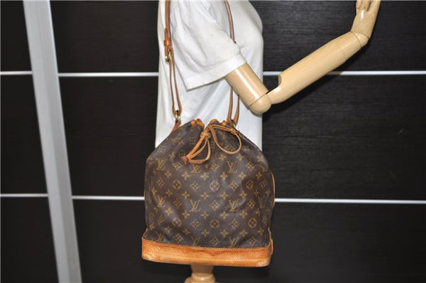Authentic LOUIS VUITTON Monogram Noe Shoulder Bag M42224 LV 7042C