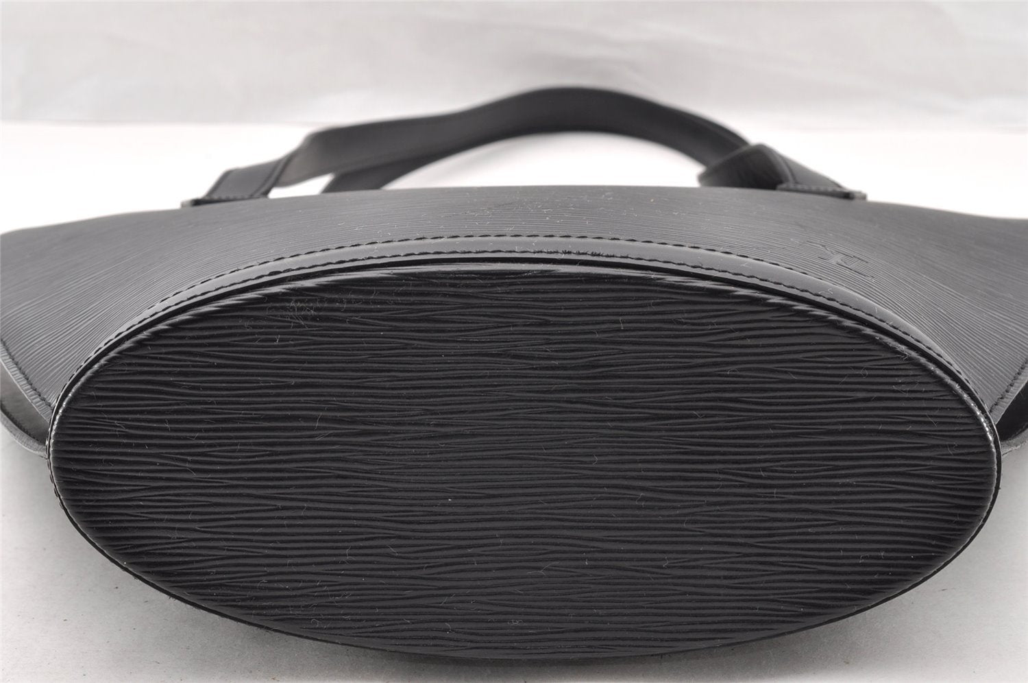 Authentic Louis Vuitton Epi Saint Jacques Poignet Long Shoulder Bag Black 7068I