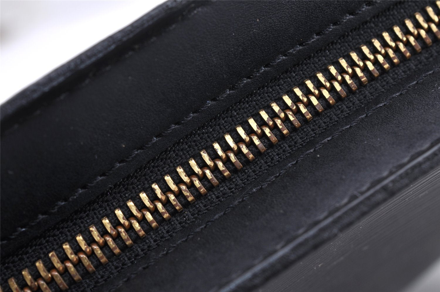 Authentic Louis Vuitton Epi Saint Jacques Poignet Long Shoulder Bag Black 7068I