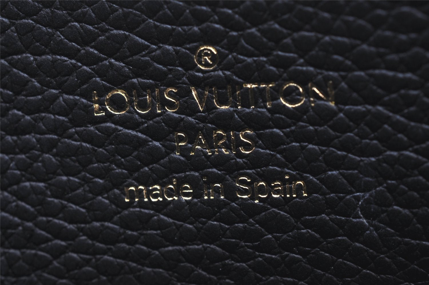 Authentic Louis Vuitton Monogram Empreinte Zippy Wallet Black M61864 LV 7072H