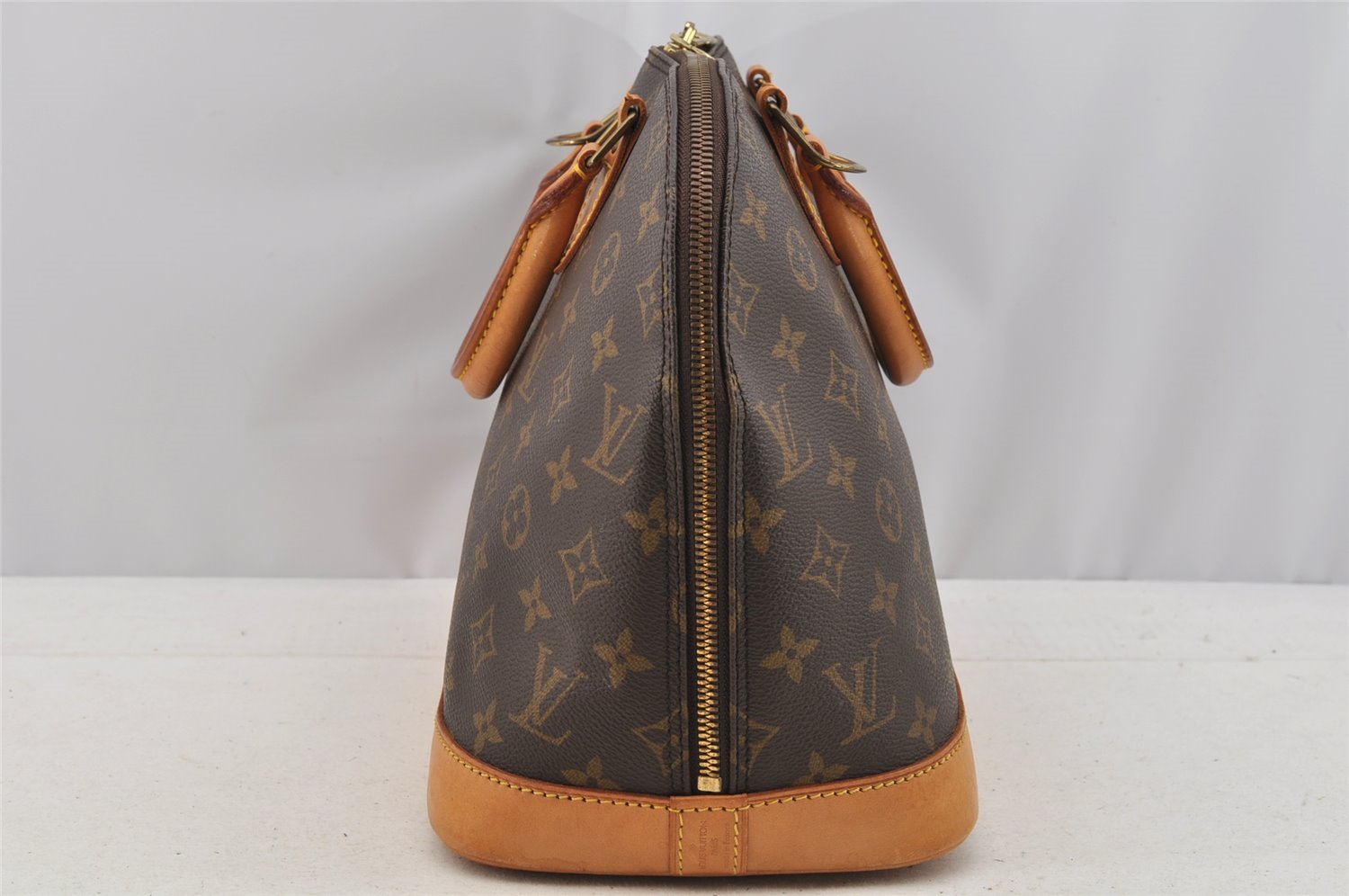 Authentic Louis Vuitton Monogram Alma Hand Bag Purse M51130 LV 7080I