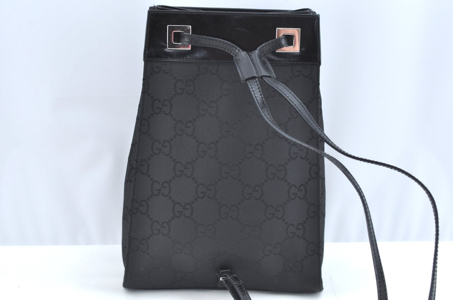 Authentic GUCCI Vintage Shoulder Bag Purse GG Nylon Leather Black Junk 7101G