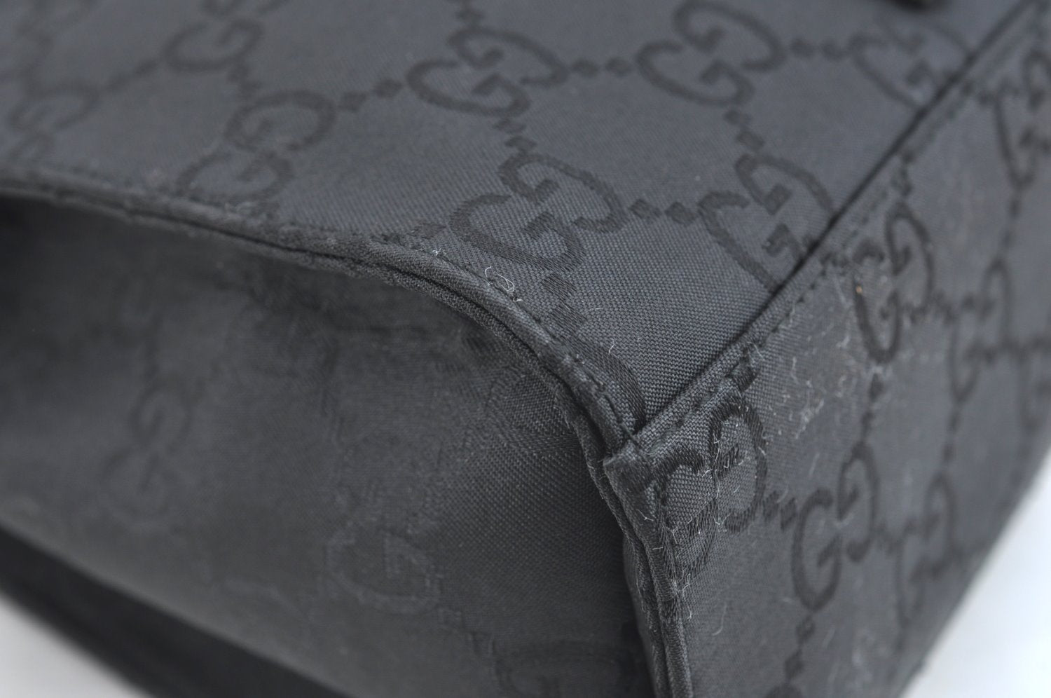 Authentic GUCCI Vintage Shoulder Bag Purse GG Nylon Leather Black Junk 7101G