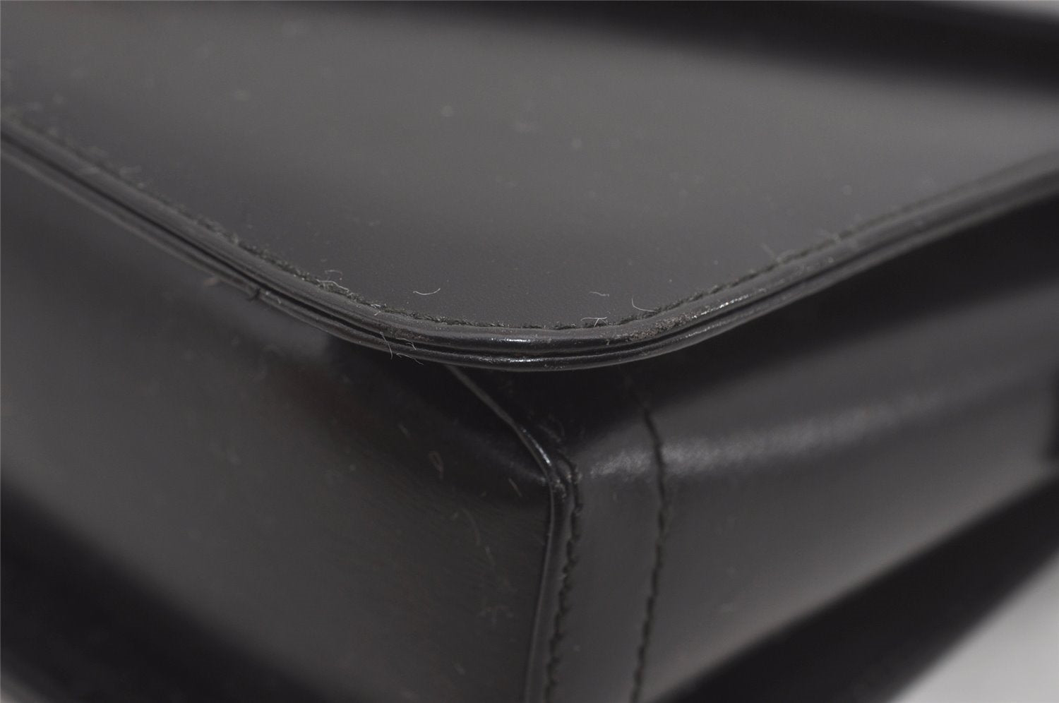 Authentic GUCCI Vintage Shoulder Cross Body Bag Purse Leather Black 7101I